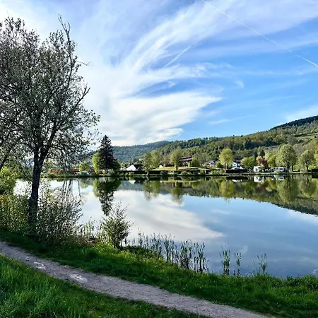 Au Creux Des Monts